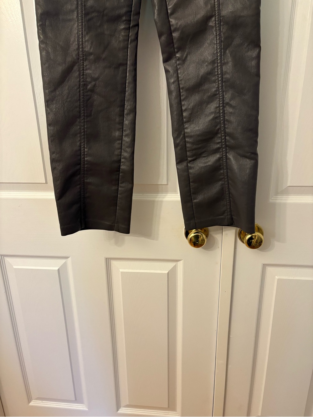 Aritzia Wilfred Highrise Dark Taupe Faux Leather Straight-Leg Pants Size 4 - Picture 7 of 12